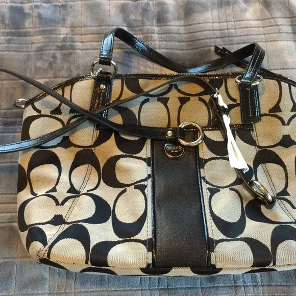 Coach purse - Picture 7 of 8